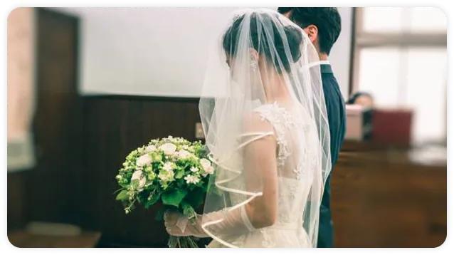 結婚前箍牙疑惑,傳統鋼箍周期長,影響婚紗相拍攝及婚禮笑容表現。