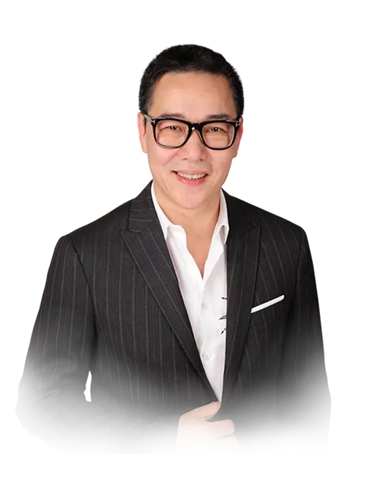 范榮彰博士 JP · 自有光創辦人 · 牙科總監